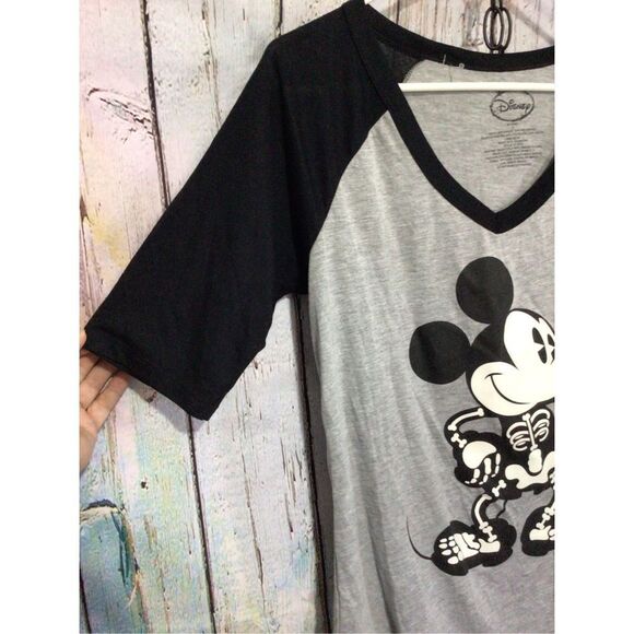 Disney Mickey Mouse Skeleton V Neck Tee Size Large Junior Women’s Gray Blak - Picture 6 of 14